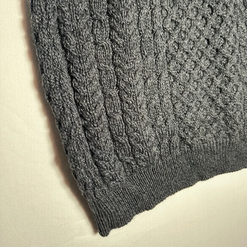 Aran Woollen Mills 100% Merino Wool Sweater Vest | Made in Ireland | Size L - Picture 2 of 6